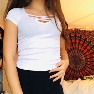 White rivbed v-neck t shirt